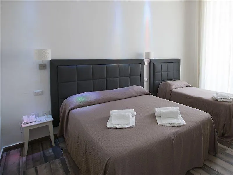 **  Napoli Garibaldi Square Bed & Breakfast Italy